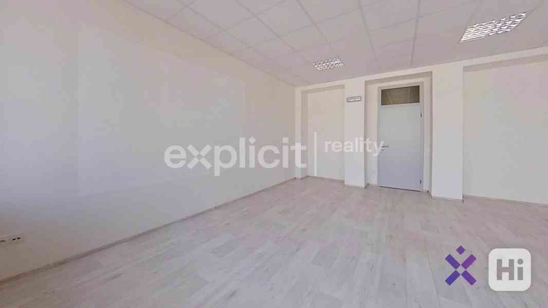 Pronájem, Kanceláře, 33 m2 - Zlín, Zarámí - foto 3