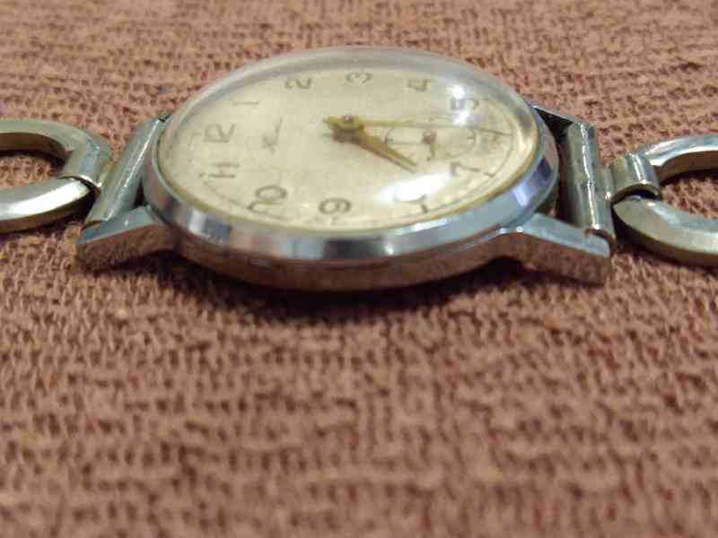 Prodám starožitné hodinky Kama - foto 6