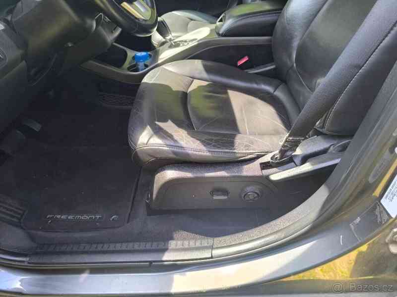 Fiat Freemont 2,0   125 KW - foto 5