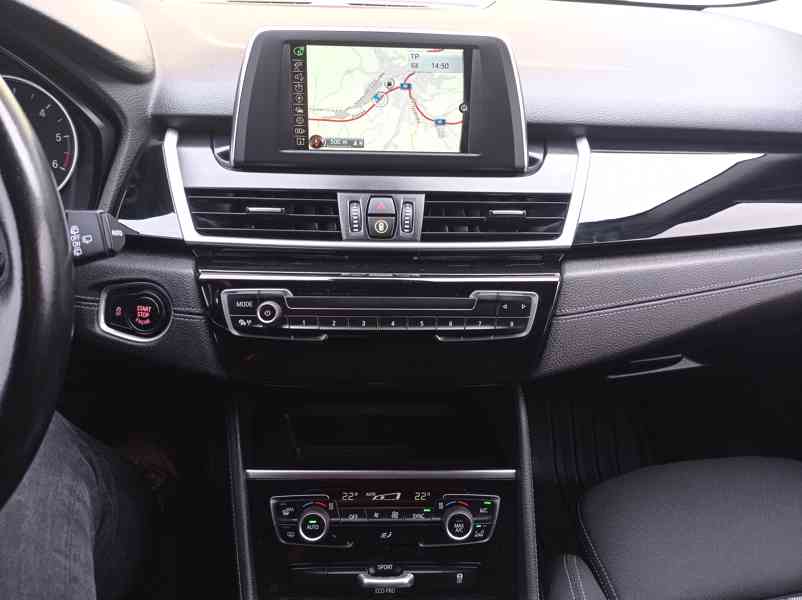 BMW 218D 110kW/G-Tourer/7míst/SportLine - foto 30