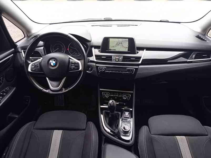 BMW 218D 110kW/G-Tourer/7míst/SportLine - foto 28