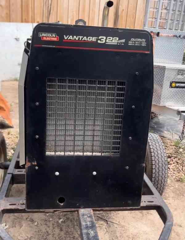 Lincoln vantage 322 welder $10,000 - foto 3