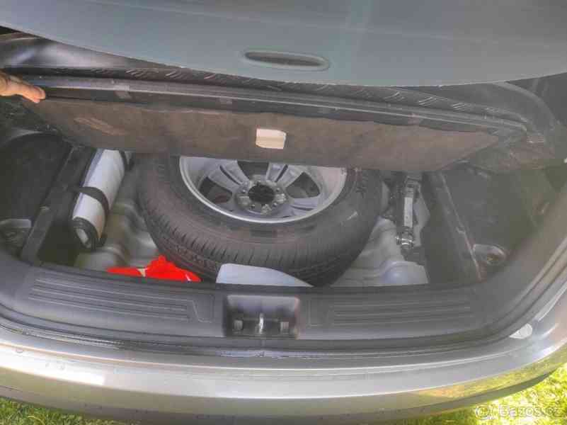 Hyundai ix35 2,0 crdi 135kw 4wd - foto 20
