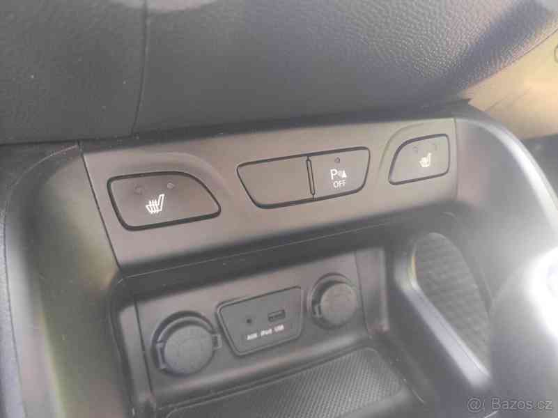 Hyundai ix35 2,0 crdi 135kw 4wd - foto 17