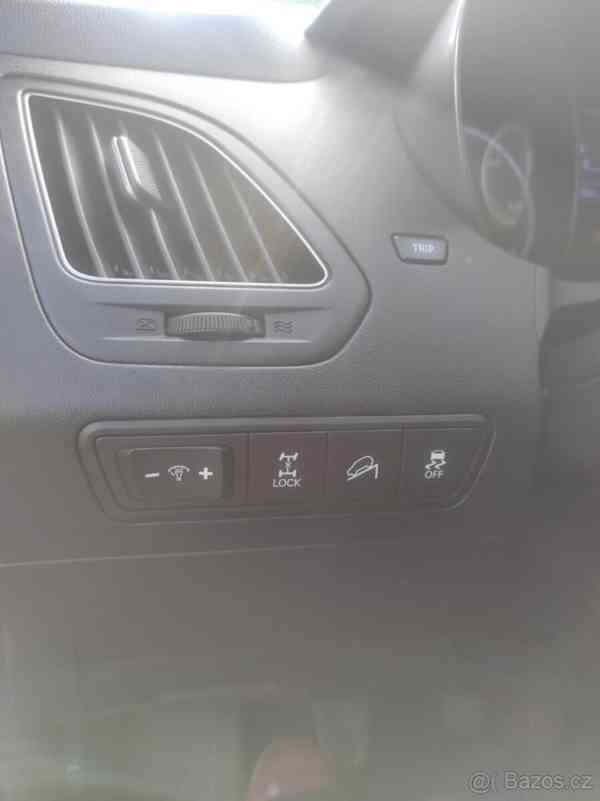 Hyundai ix35 2,0 crdi 135kw 4wd - foto 13