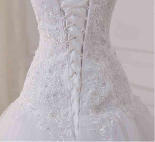 Nové bílé svatební šaty vel. M-L se spodnicí, dodání 3dny - foto 2