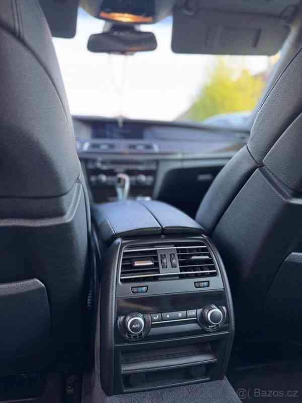 BMW Řada 7 750i F01 - foto 8