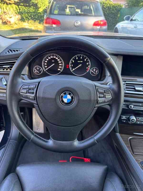 BMW Řada 7 750i F01 - foto 13