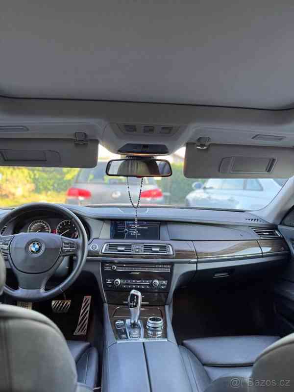BMW Řada 7 750i F01 - foto 6