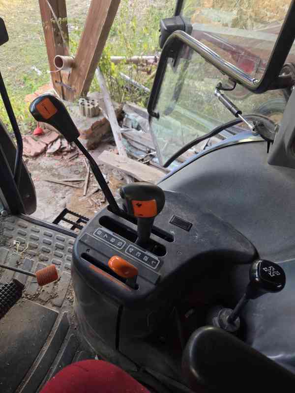 New Holland TS 115, r. 2003, 6 600 mth, STK 2029 - foto 6