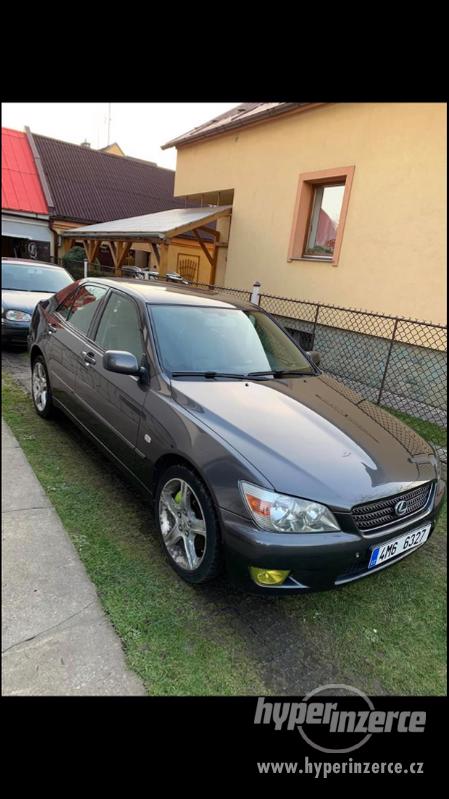 Lexus IS200 - foto 4