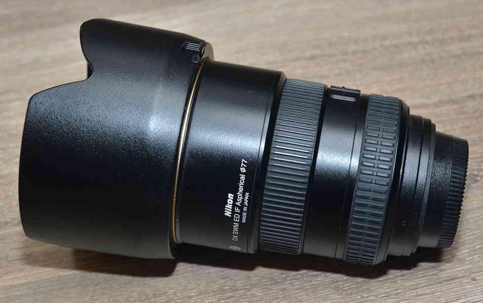 Nikon AF-S NIKKOR 17-55mm f/2.8 G IF ED **DX 1:2.8  - foto 11