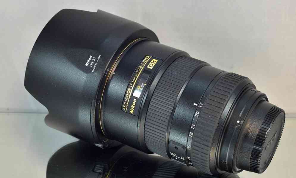 Nikon AF-S NIKKOR 17-55mm f/2.8 G IF ED **DX 1:2.8  - foto 9