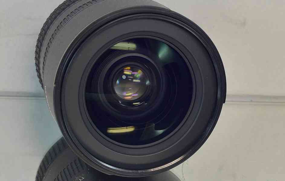 Nikon AF-S NIKKOR 17-55mm f/2.8 G IF ED **DX 1:2.8  - foto 4