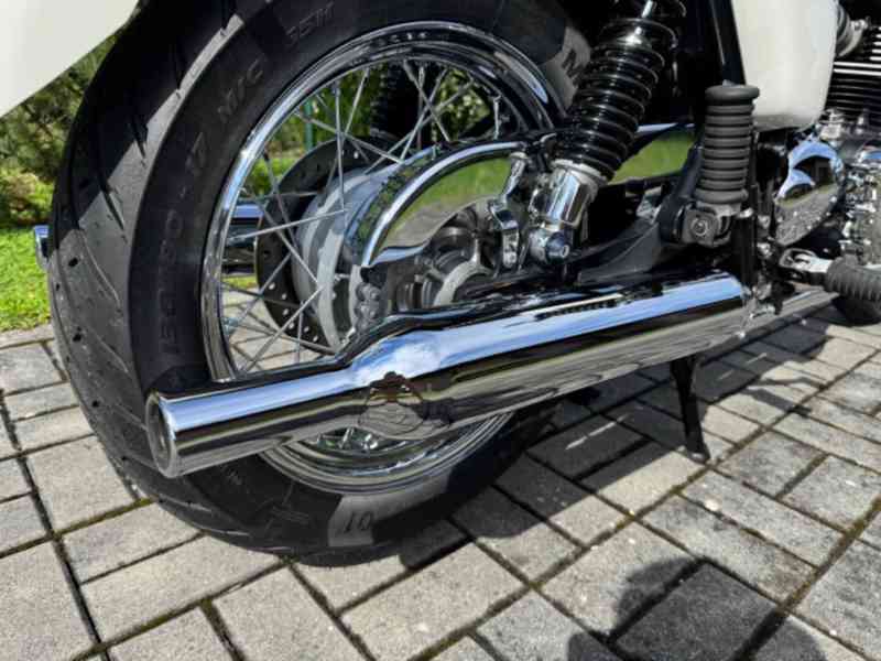 Triumph Bonneville T100 - foto 4