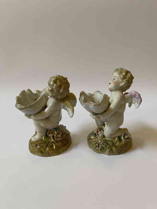 Andělé s mušlí - porcelánové párové sochy - foto 3