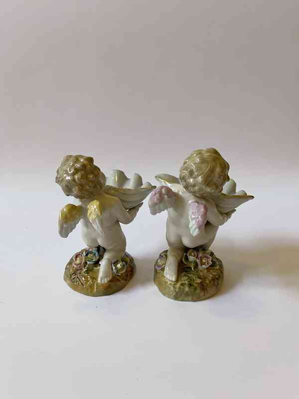Andělé s mušlí - porcelánové párové sochy - foto 4