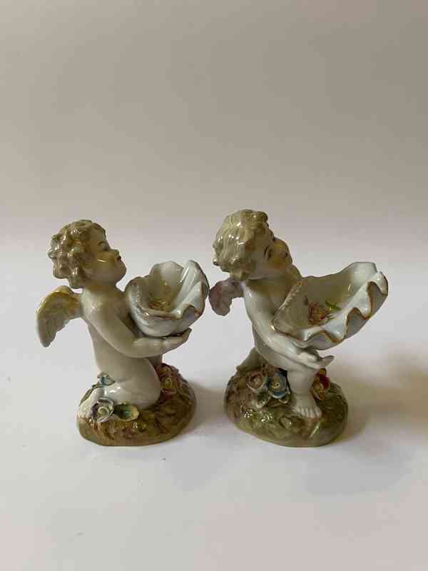 Andělé s mušlí - porcelánové párové sochy - foto 5
