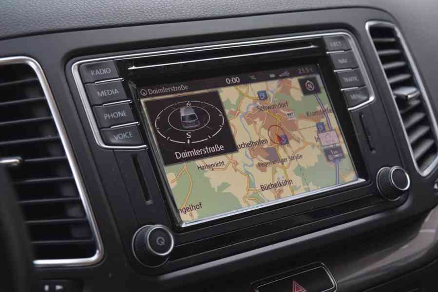 Volkswagen Sharan 2,0TDI Allstar 135kw - foto 8
