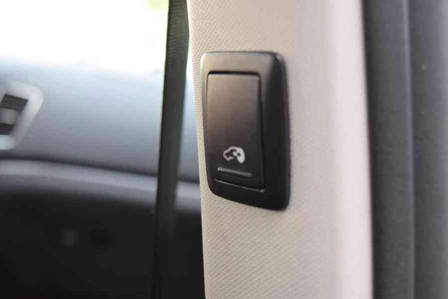 Volkswagen Sharan 2,0TDI Allstar 135kw - foto 21