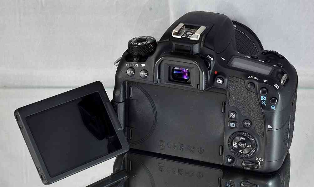 Canon EOS 77D + EF-S 18-55mm IS STM * 6000 Exp - foto 9