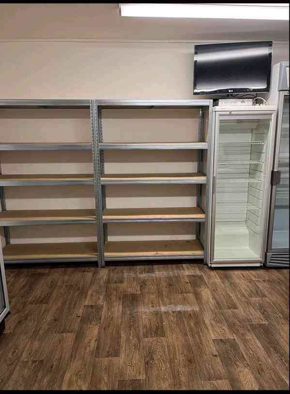 Pronájem frekventovaného obchodu,Praha 10-Strašnice, st.MHD. - foto 6