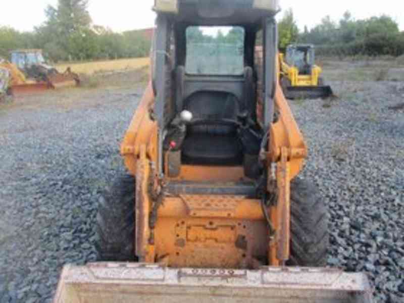 Smykový nakladač Case - foto 5