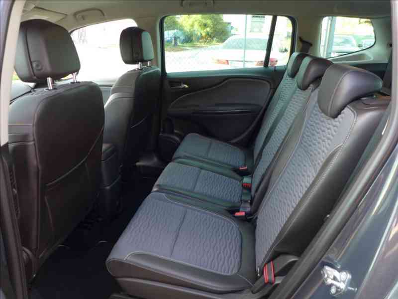 Opel Zafira 1,6 CNG COSMO, 7 MÍST, 1.MAJ - foto 6