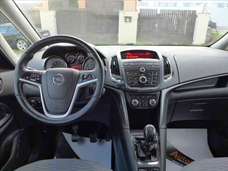 Opel Zafira 1,6 CNG COSMO, 7 MÍST, 1.MAJ - foto 8
