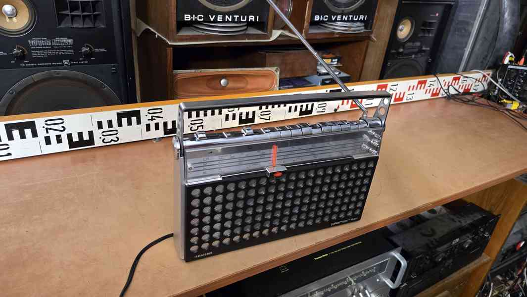 SIEMENS PLANAR 421 - unikátní krásný radiopřijímač - foto 1