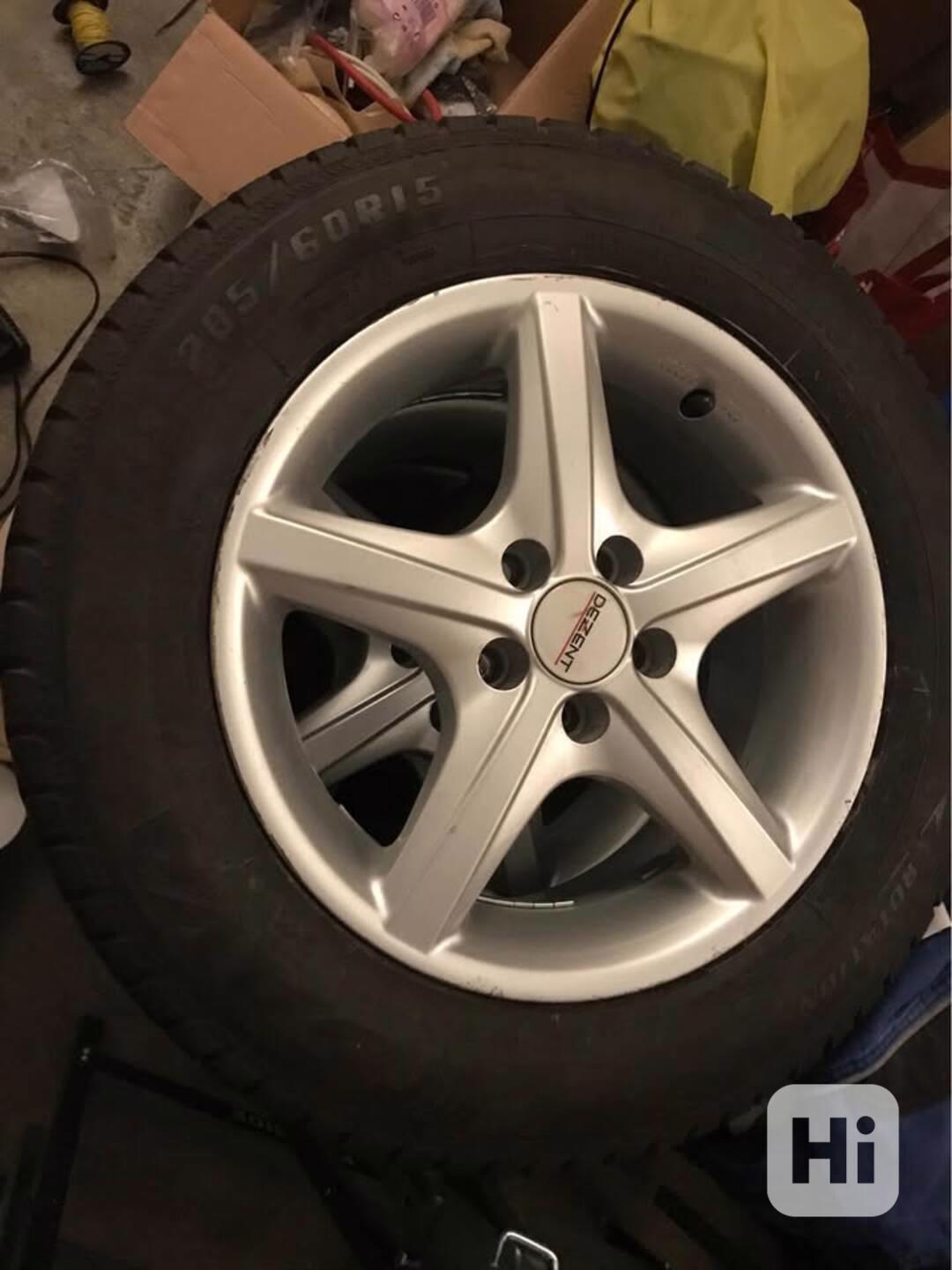 Alu kola 15" 5x100 ET38 s pneu 205/60 6mm - foto 1