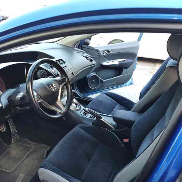 Honda Civic exekutive 1,8/104kw, Najeto 98 000km - foto 15