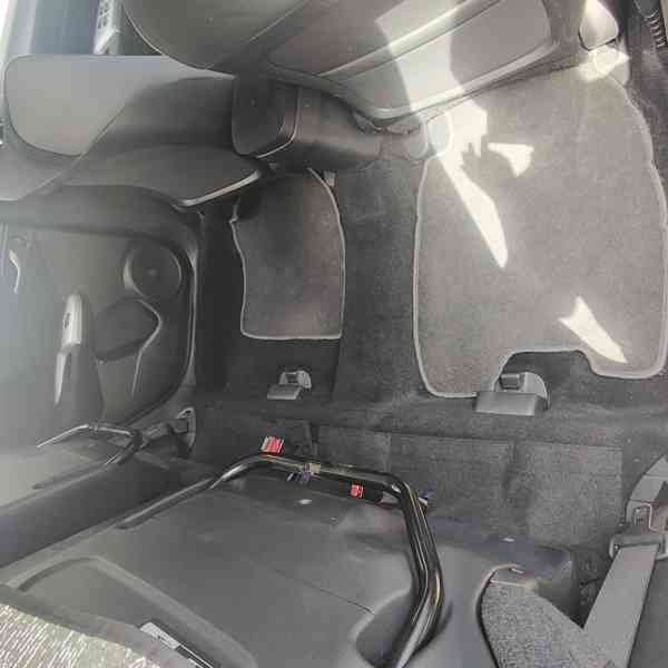 Honda Civic exekutive 1,8/104kw, Najeto 98 000km - foto 17