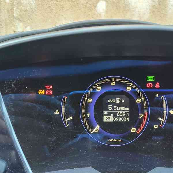 Honda Civic exekutive 1,8/104kw, Najeto 98 000km - foto 5