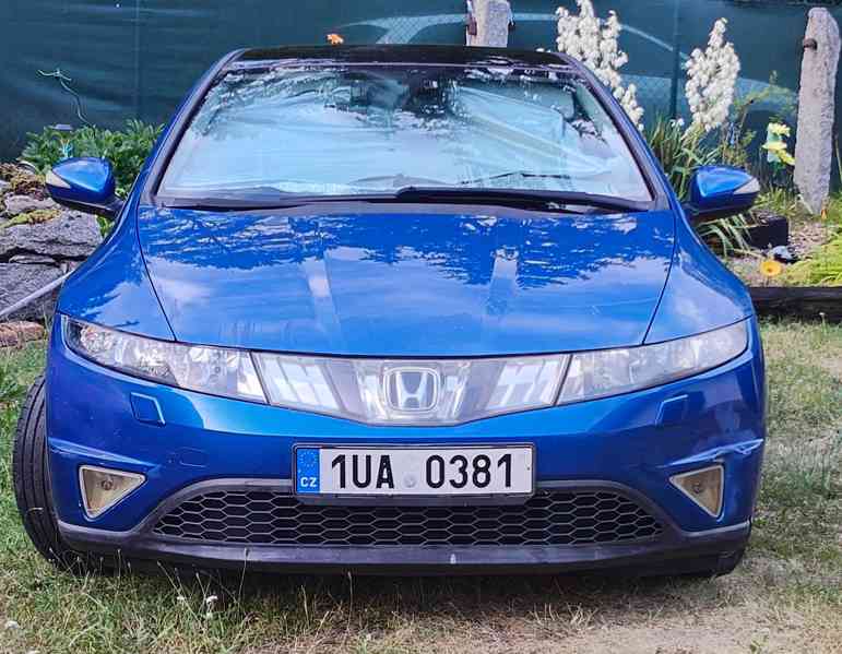 Honda Civic exekutive 1,8/104kw, Najeto 98 000km - foto 2