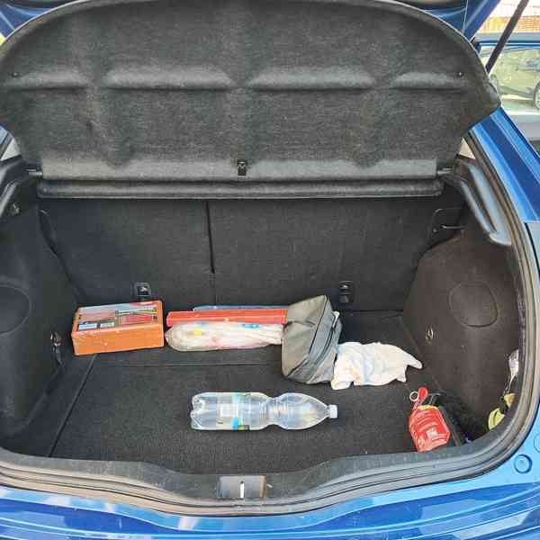 Honda Civic exekutive 1,8/104kw, Najeto 98 000km - foto 12