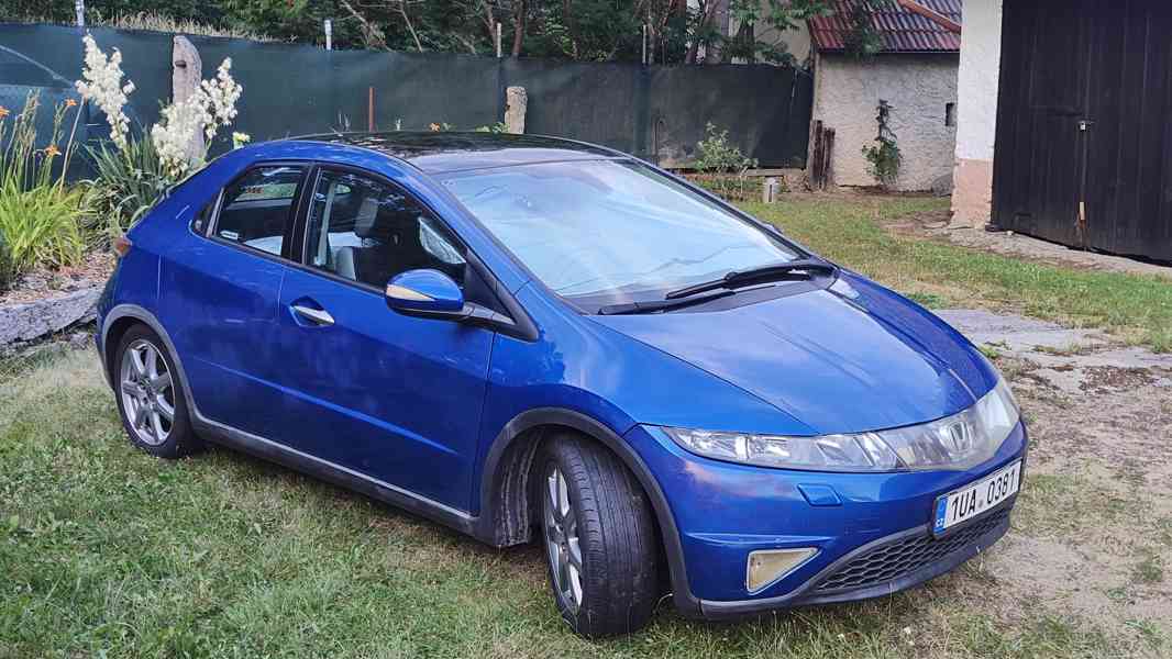 Honda Civic exekutive 1,8/104kw, Najeto 98 000km - foto 8