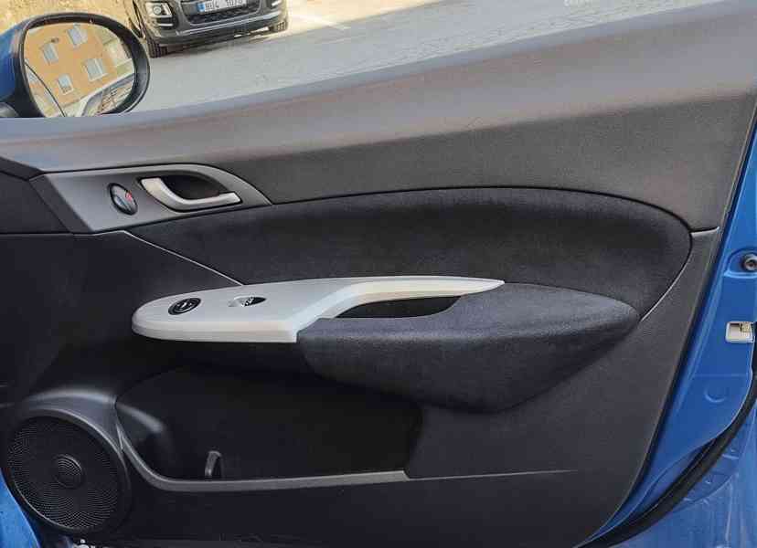 Honda Civic exekutive 1,8/104kw, Najeto 98 000km - foto 13