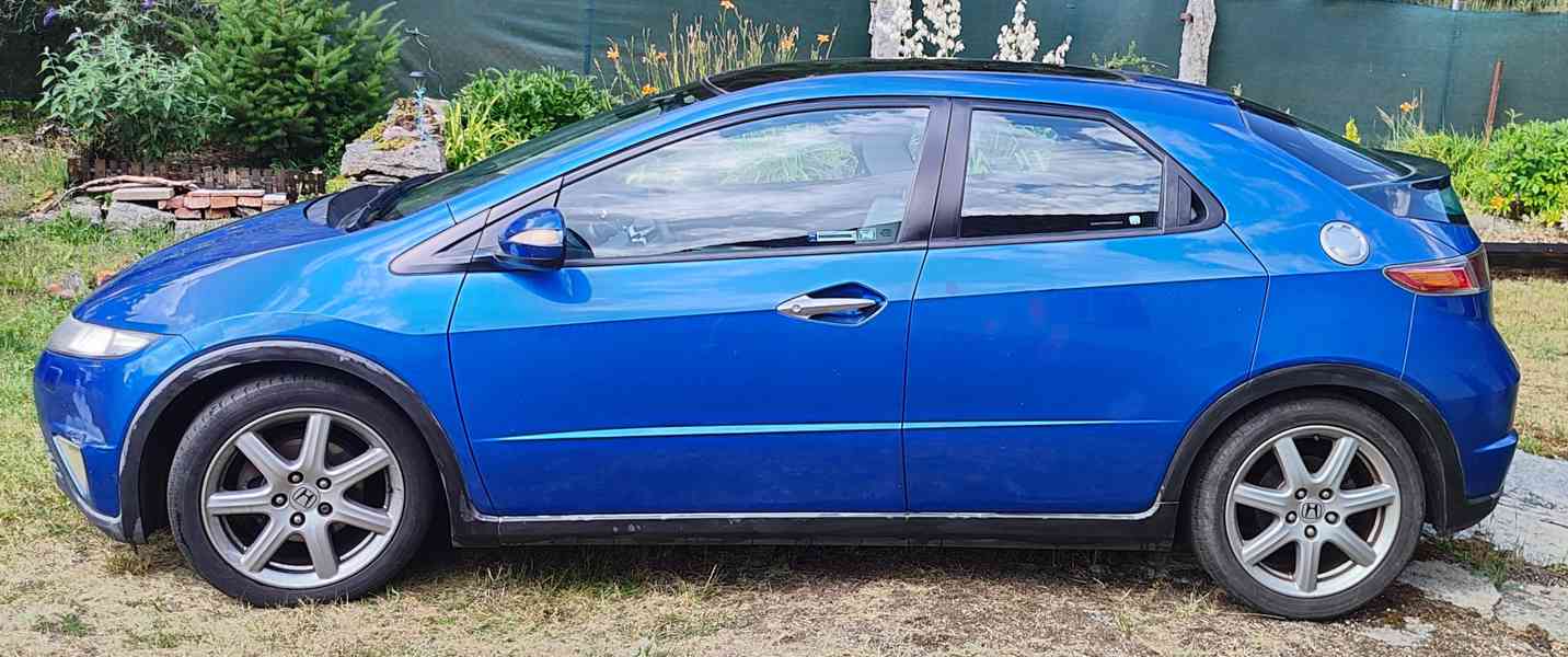 Honda Civic exekutive 1,8/104kw, Najeto 98 000km - foto 1