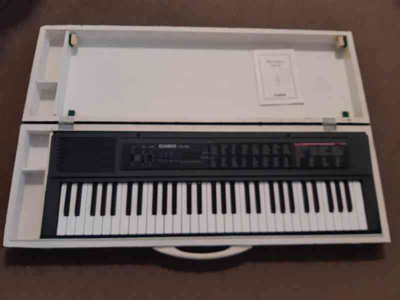 Keyboard Casio CTK - 450 s dřevěným kufrem - foto 5
