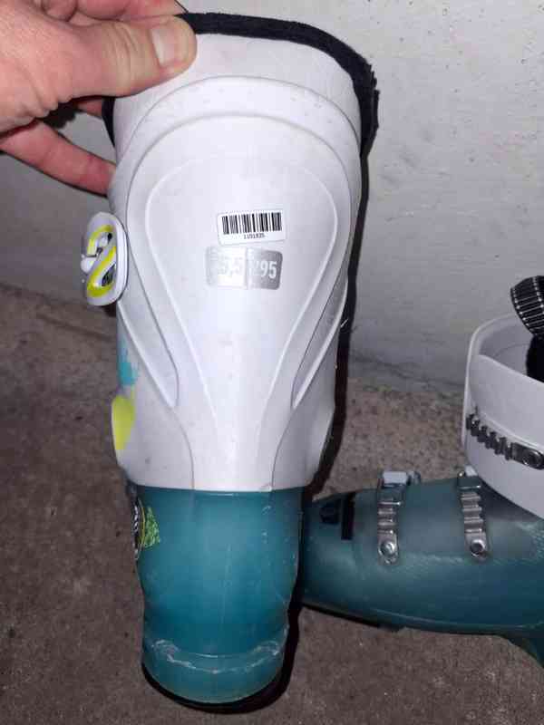 Dívčí přeskáče, lyžáky Salomon  - foto 2