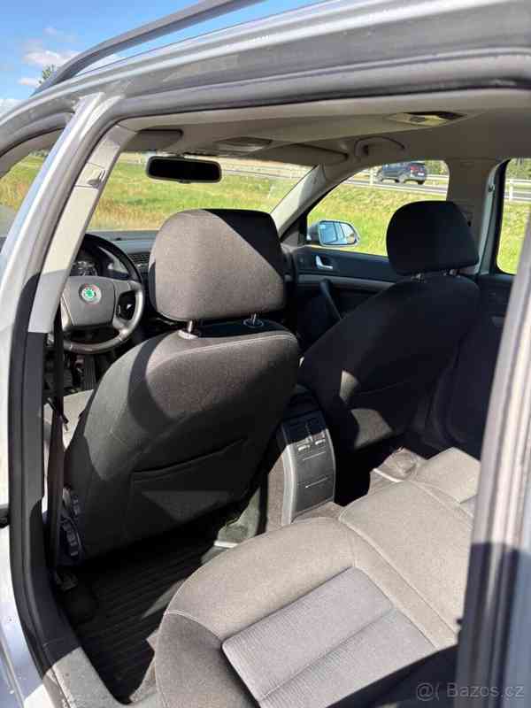 Škoda Octavia 2,0   II tdi 103kw DSG - foto 10