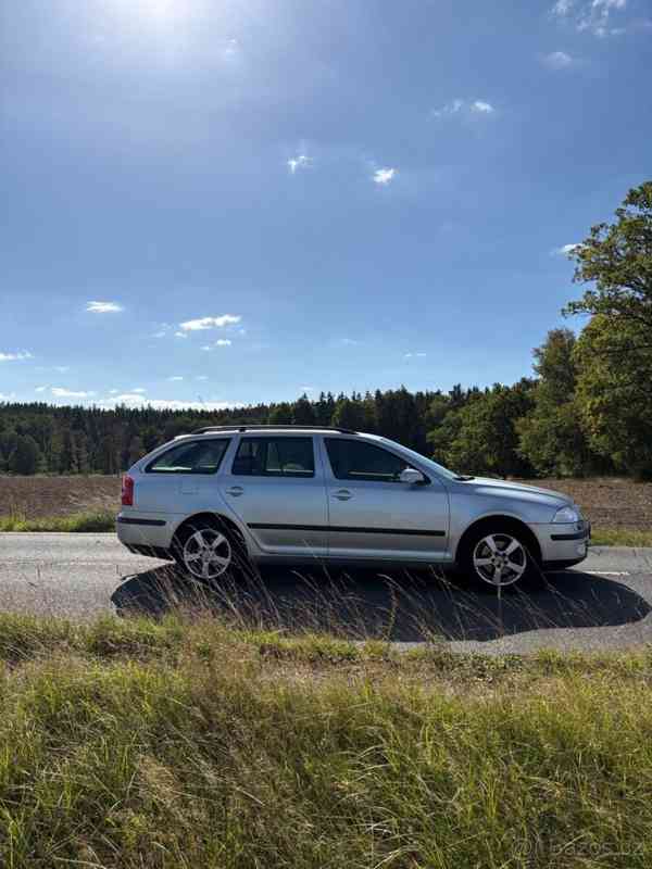 Škoda Octavia 2,0   II tdi 103kw DSG - foto 7