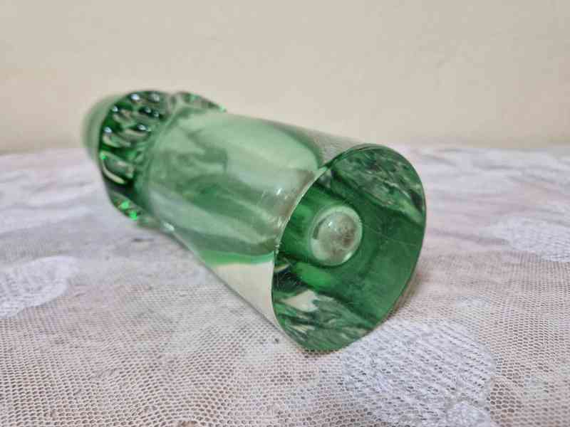 Zajímavá zelená Autorská Váza ve tvaru válce - foto 8