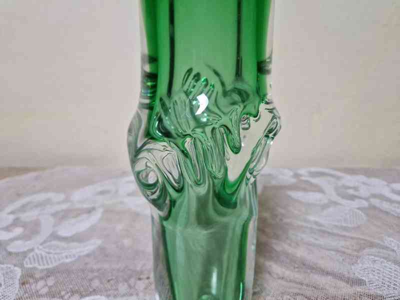Zajímavá zelená Autorská Váza ve tvaru válce - foto 6