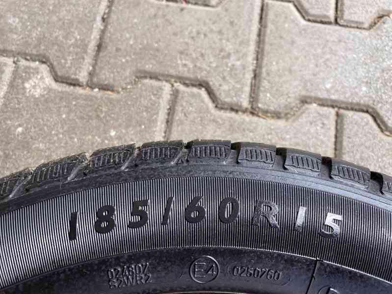 Zimní pneu 185 60 15 , plech disky 15" orig Audi - foto 2