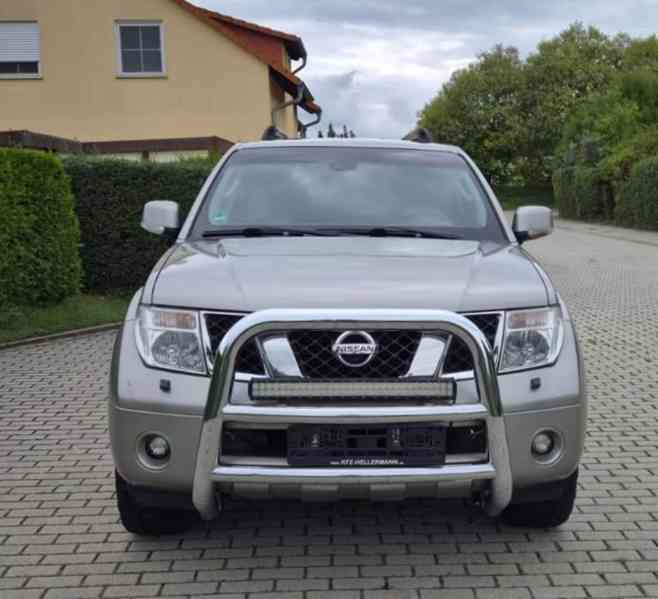 Nissan Pathfinder 2.5dCI Aut. Premium 126kw - foto 9