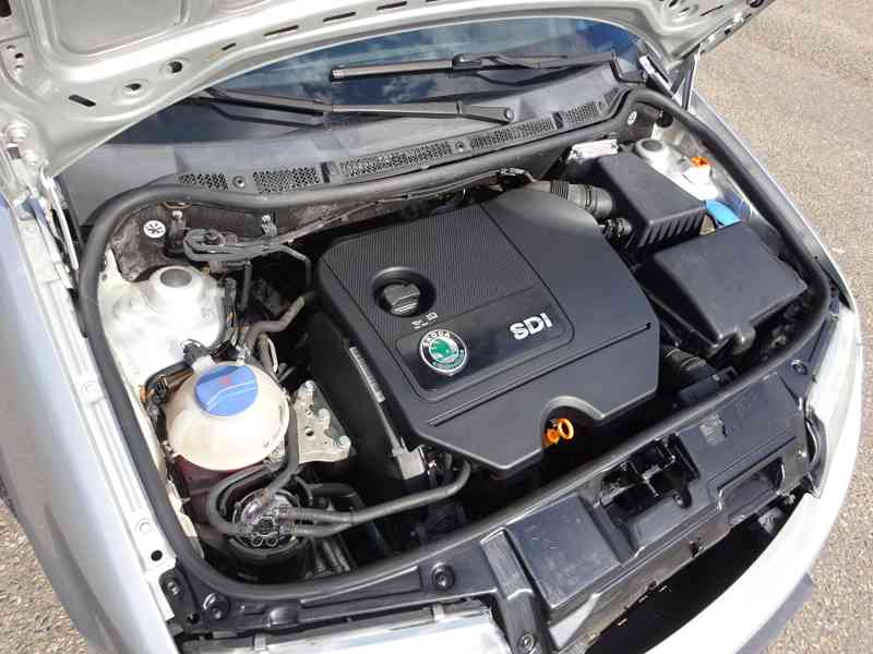 Škoda Fabia 1.9 SDI Combi r.v.2003 (STK:4/2027) - foto 17