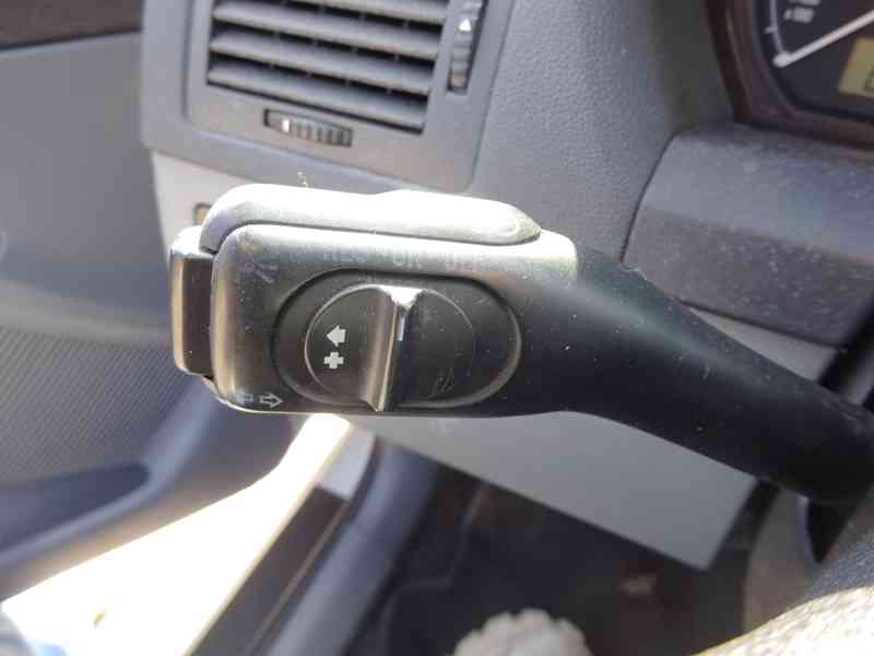 Škoda Fabia 1.9 SDI Combi r.v.2003 (STK:4/2027) - foto 12