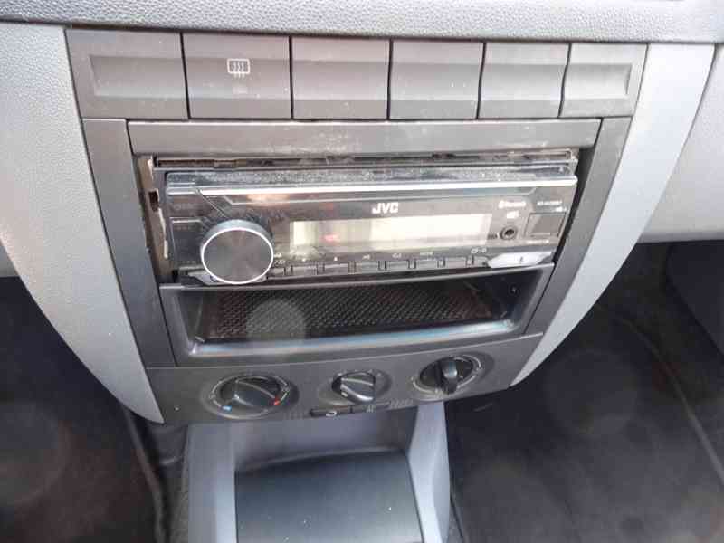 Škoda Fabia 1.9 SDI Combi r.v.2003 (STK:4/2027) - foto 8